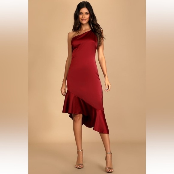 NWT Lulu’s One Shoulder Midi Dress Burgundy Satin Sweet & Stylish Size XL - Picture 2 of 4